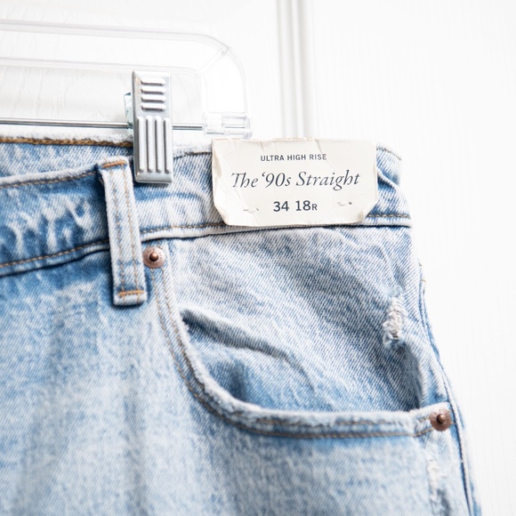 NWT Abercrombie And Fitch Womens Jeans Ultra High Rise 90s Straight Jean 34/18R - Picture 3 of 5